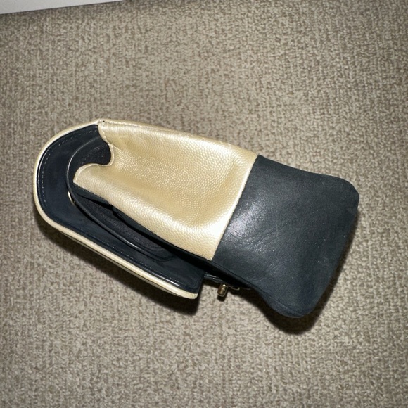 Chanel Bicolor Classic Pure Double Flap Bag Caviar and Iridescent Calfskin Jumbo - Picture 6 of 10